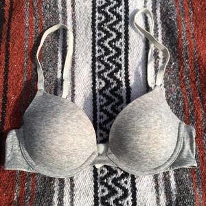 Victoria Secret Pink wear everywhere bra